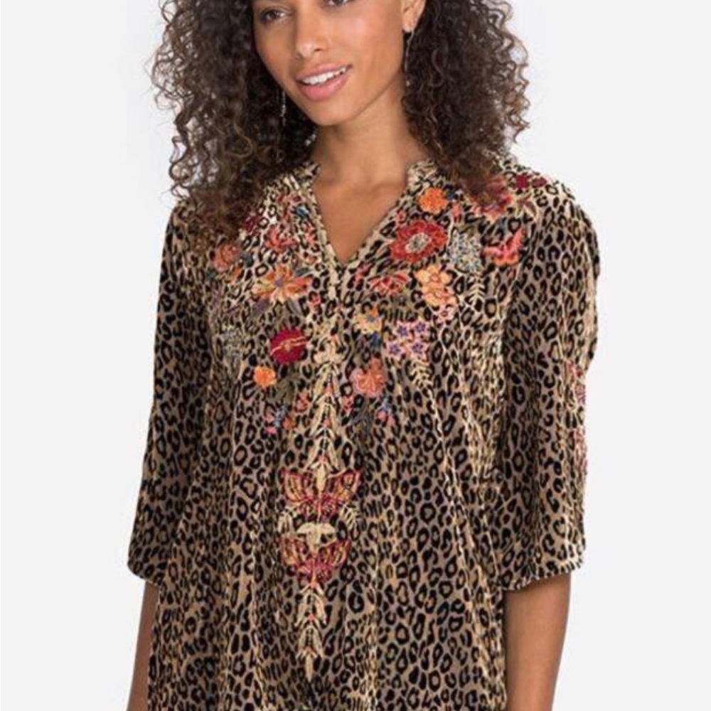 Johnny Was Taline V neck velvet embroidered top